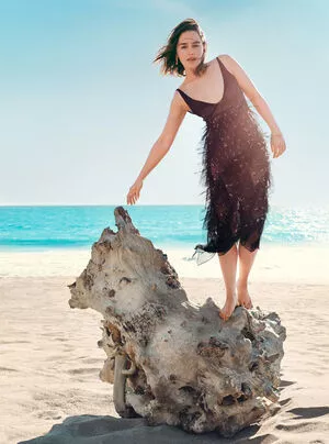 Emilia Clarke / clarkeyxo / emilia_clarke / emiliaclarke nude photo #1410