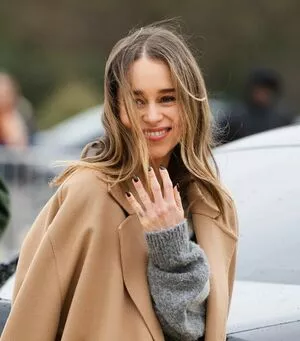 Emilia Clarke / clarkeyxo / emilia_clarke / emiliaclarke nude photo #1445