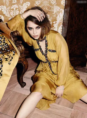 Emilia Clarke / clarkeyxo / emilia_clarke / emiliaclarke nude photo #1542