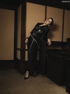 Emilia Clarke / clarkeyxo / emilia_clarke / emiliaclarke nude photo #1577