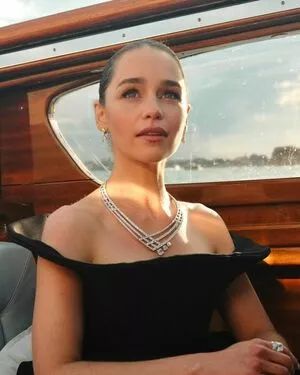 Emilia Clarke / clarkeyxo / emilia_clarke / emiliaclarke nude photo #1670