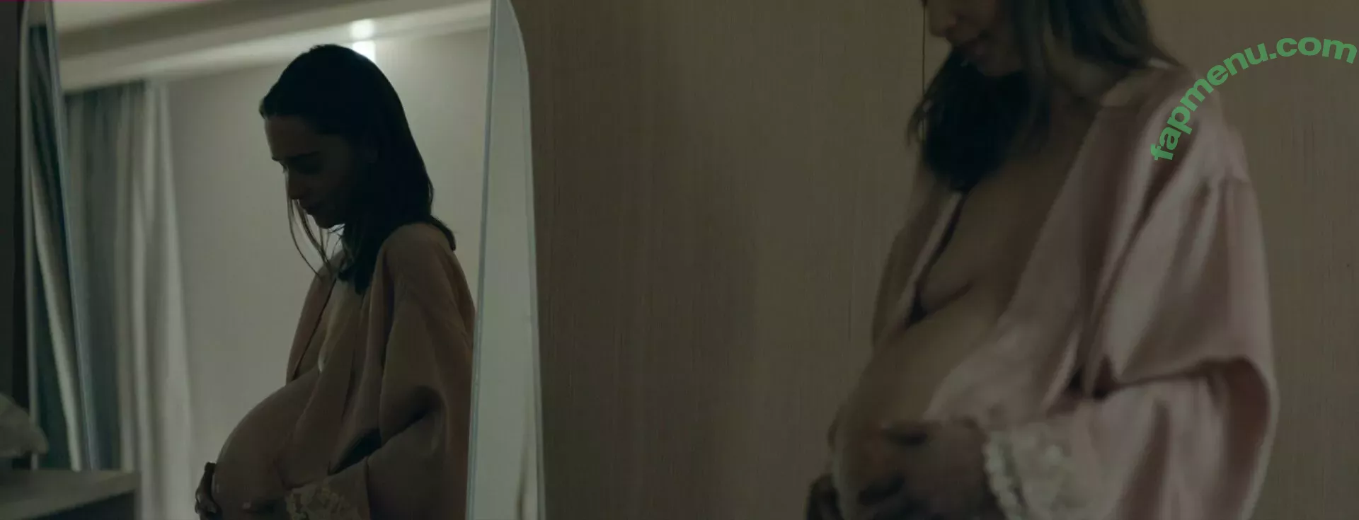 Emilia Clarke nude photo #1083 (clarkeyxo / emilia_clarke / emiliaclarke)