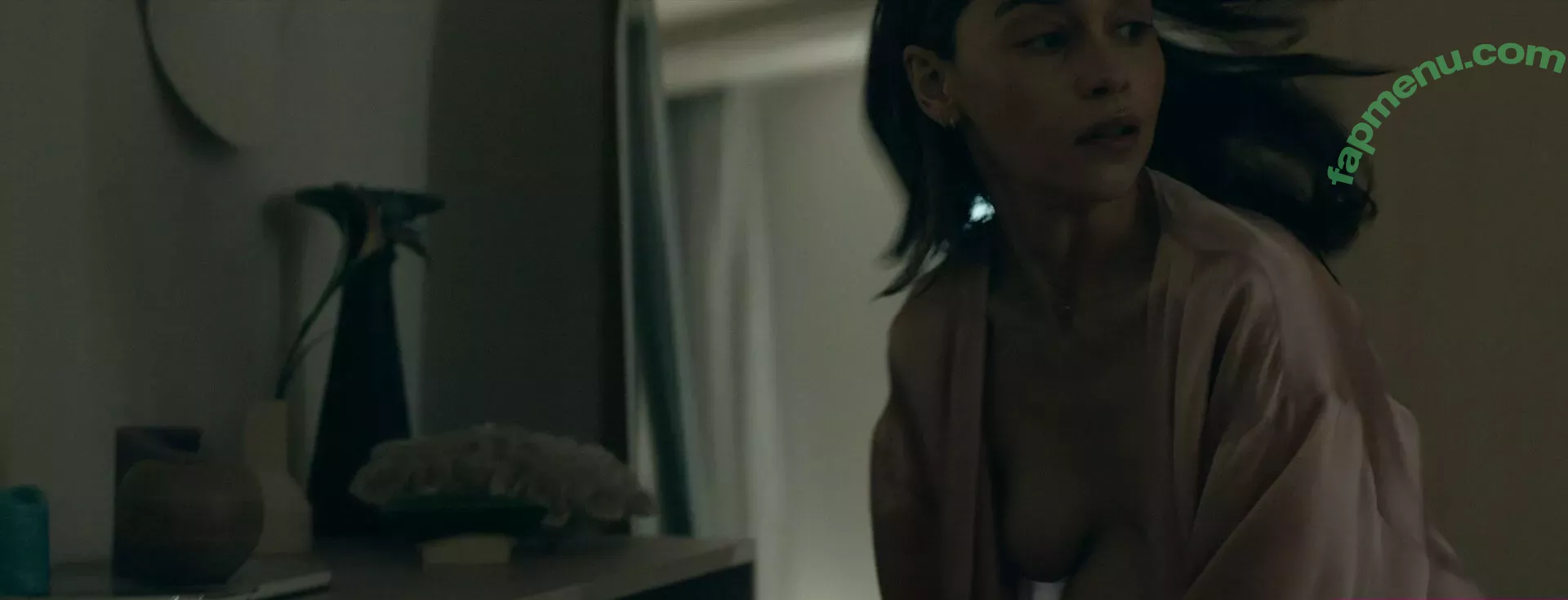 Emilia Clarke nude photo #1084 (clarkeyxo / emilia_clarke / emiliaclarke)