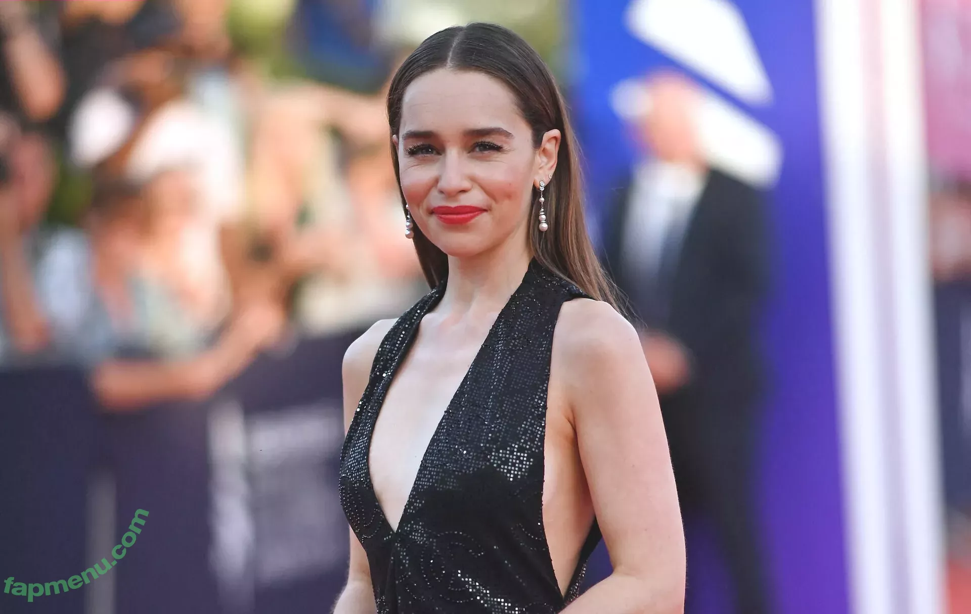 Emilia Clarke nude photo #1117 (clarkeyxo / emilia_clarke / emiliaclarke)