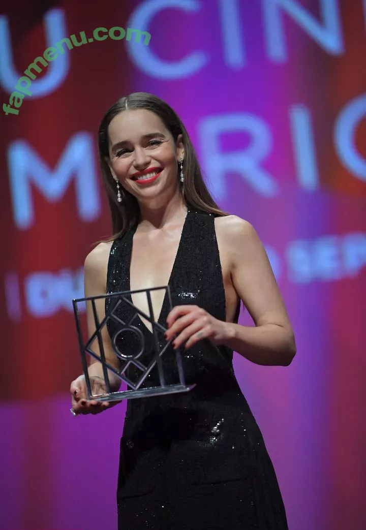 Emilia Clarke nude photo #1157 (clarkeyxo / emilia_clarke / emiliaclarke)