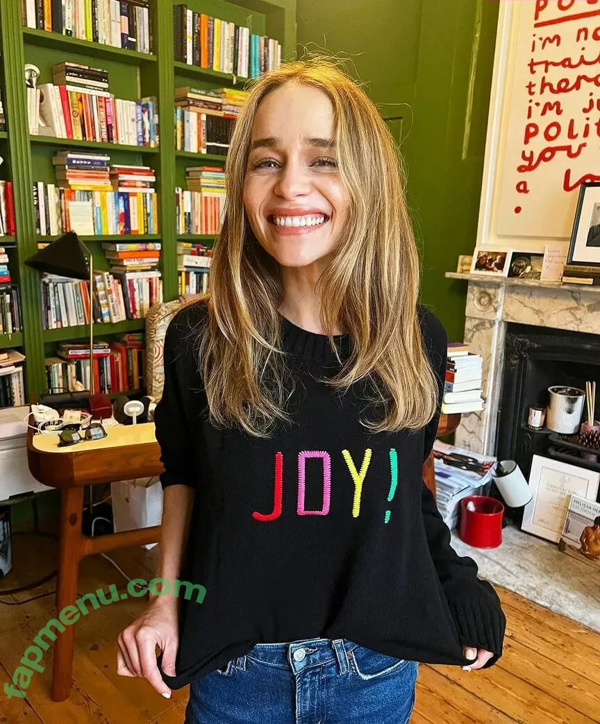 Emilia Clarke nude photo #1233 (clarkeyxo / emilia_clarke / emiliaclarke)