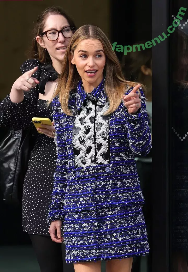 Emilia Clarke nude photo #1239 (clarkeyxo / emilia_clarke / emiliaclarke)