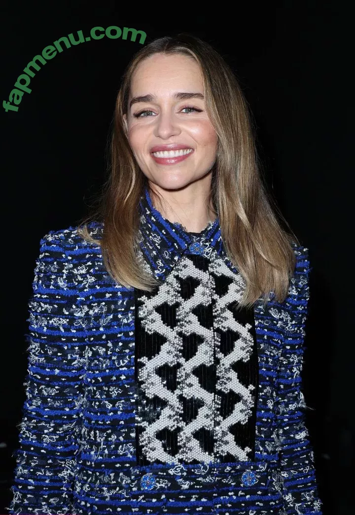 Emilia Clarke nude photo #1243 (clarkeyxo / emilia_clarke / emiliaclarke)