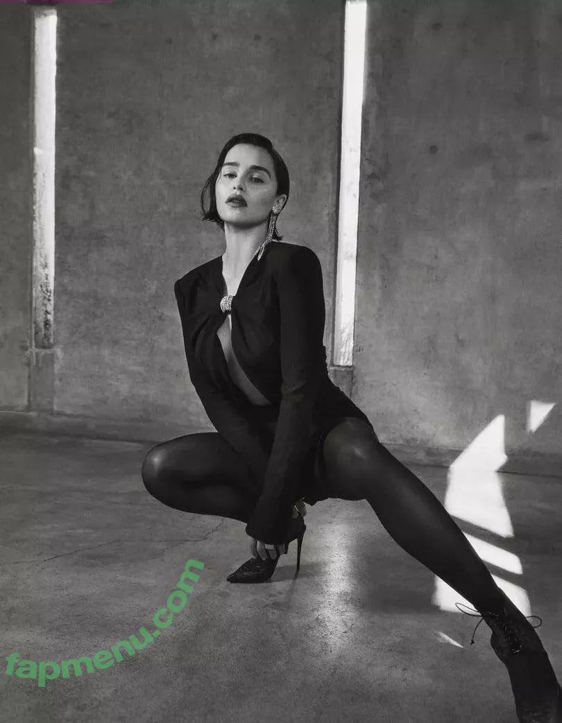 Emilia Clarke nude photo #1272 (clarkeyxo / emilia_clarke / emiliaclarke)