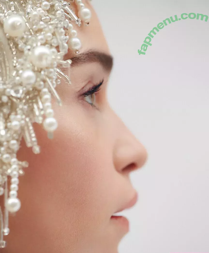 Emilia Clarke nude photo #1300 (clarkeyxo / emilia_clarke / emiliaclarke)