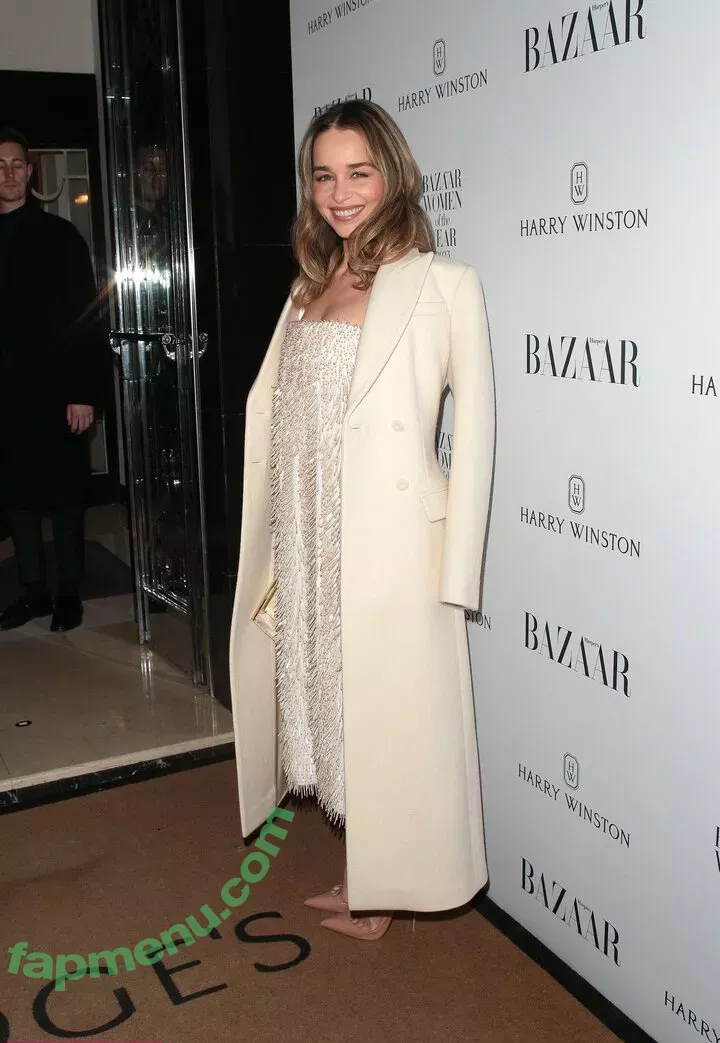 Emilia Clarke nude photo #1326 (clarkeyxo / emilia_clarke / emiliaclarke)