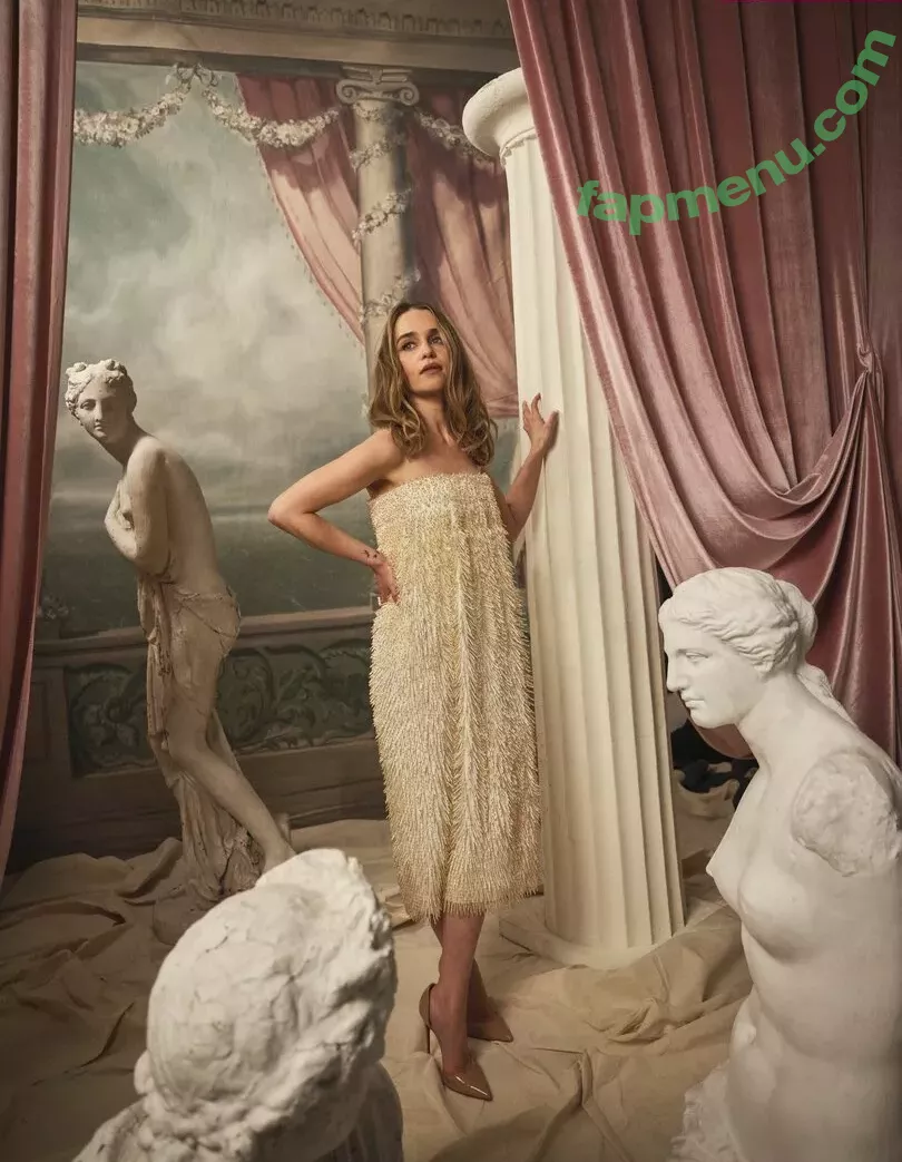 Emilia Clarke nude photo #1331 (clarkeyxo / emilia_clarke / emiliaclarke)