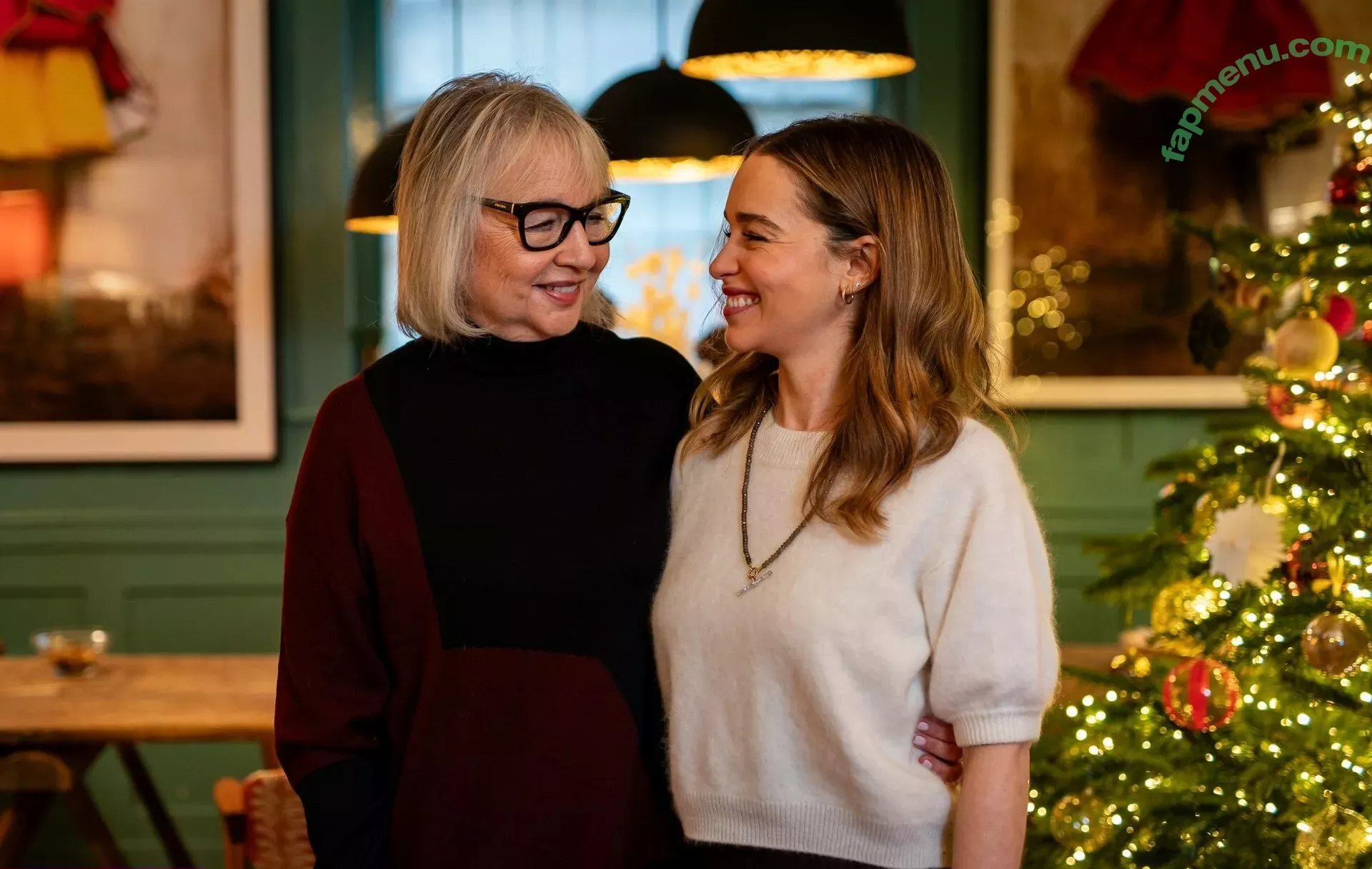 Emilia Clarke nude photo #1416 (clarkeyxo / emilia_clarke / emiliaclarke)