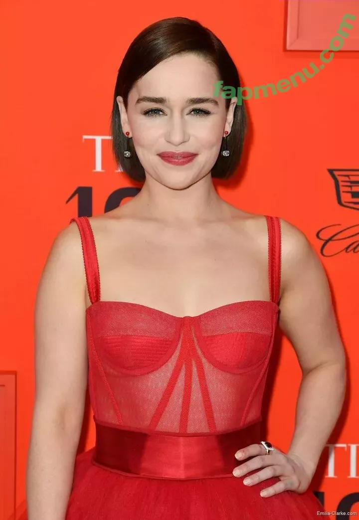 Emilia Clarke nude photo #1418 (clarkeyxo / emilia_clarke / emiliaclarke)