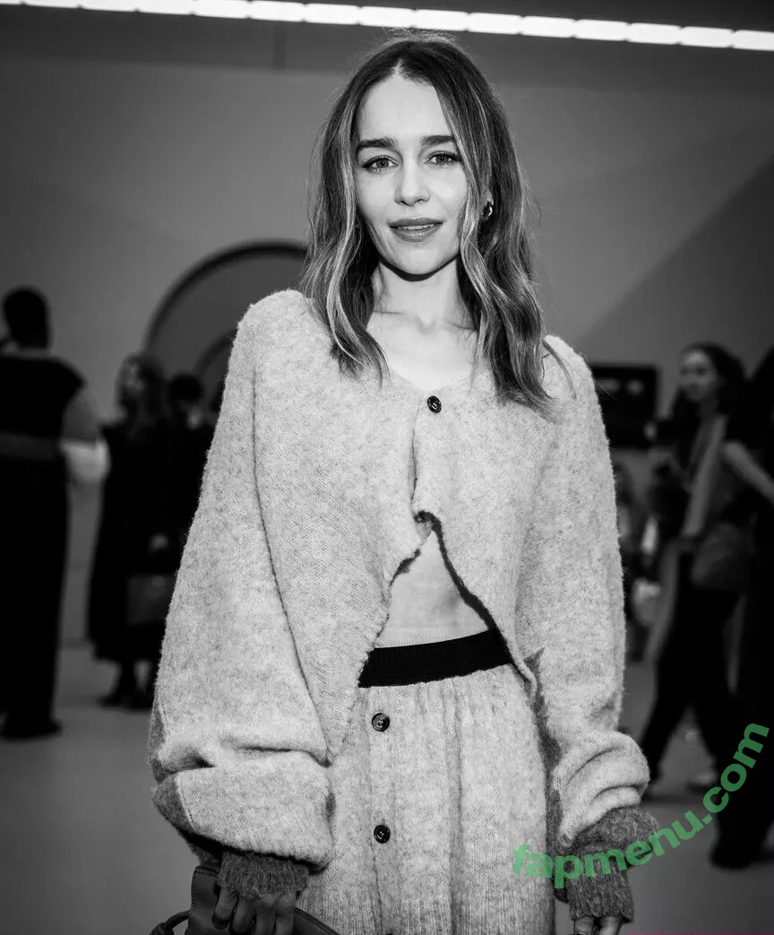 Emilia Clarke nude photo #1446 (clarkeyxo / emilia_clarke / emiliaclarke)