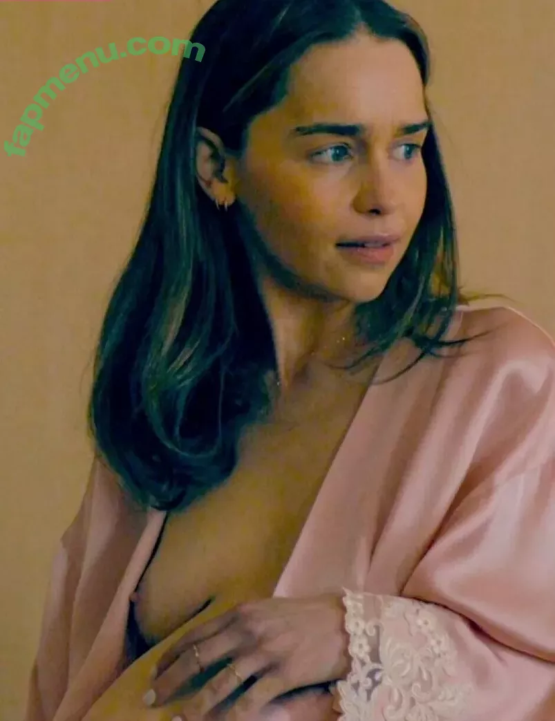 Emilia Clarke nude photo #1452 (clarkeyxo / emilia_clarke / emiliaclarke)