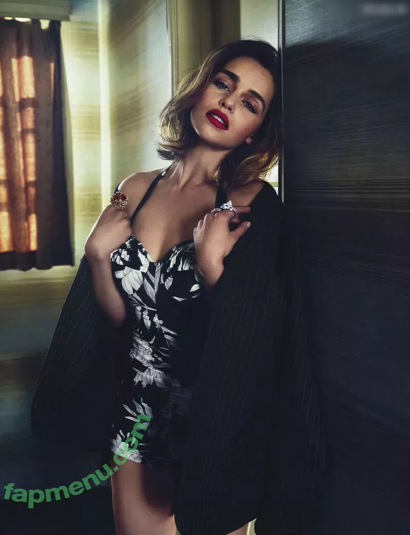 Emilia Clarke nude photo #1539 (clarkeyxo / emilia_clarke / emiliaclarke)