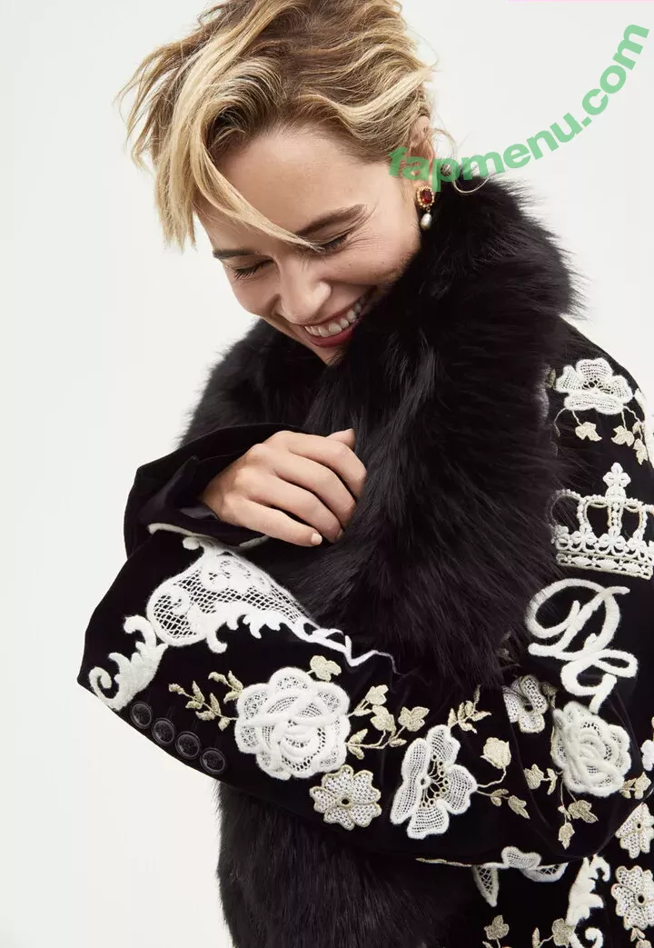 Emilia Clarke nude photo #1553 (clarkeyxo / emilia_clarke / emiliaclarke)