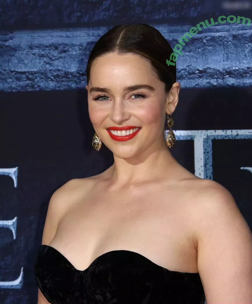 Emilia Clarke nude photo #1561 (clarkeyxo / emilia_clarke / emiliaclarke)