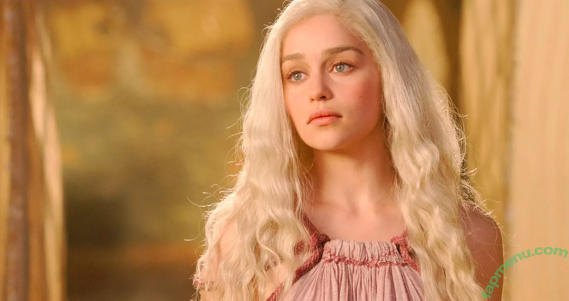 Emilia Clarke nude photo #1598 (clarkeyxo / emilia_clarke / emiliaclarke)