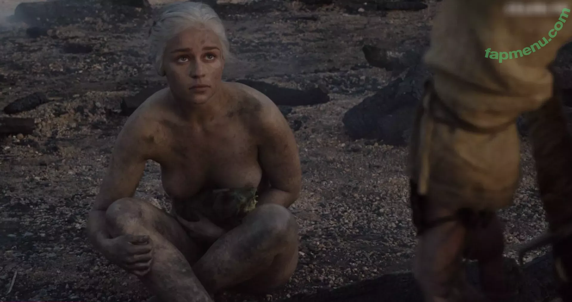 Emilia Clarke nude photo #1600 (clarkeyxo / emilia_clarke / emiliaclarke)