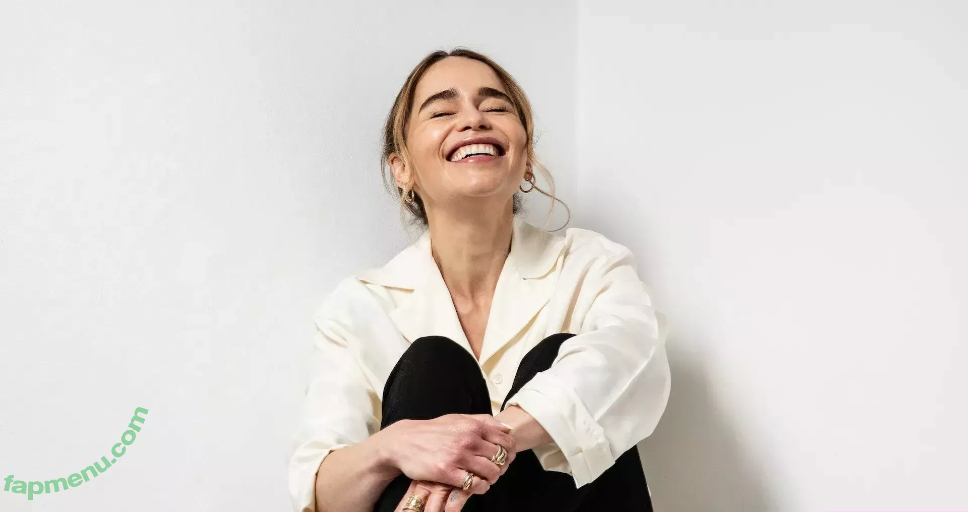 Emilia Clarke nude photo #1644 (clarkeyxo / emilia_clarke / emiliaclarke)