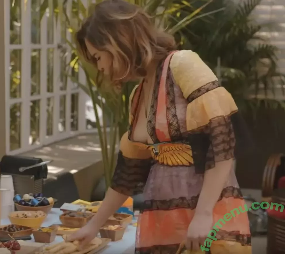 Emilia Clarke nude photo #1652 (clarkeyxo / emilia_clarke / emiliaclarke)