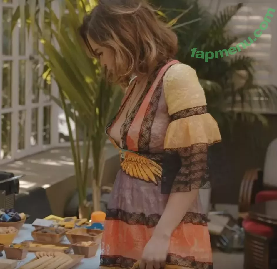 Emilia Clarke nude photo #1654 (clarkeyxo / emilia_clarke / emiliaclarke)