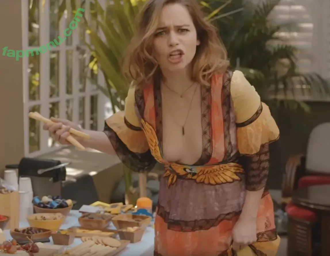 Emilia Clarke nude photo #1655 (clarkeyxo / emilia_clarke / emiliaclarke)