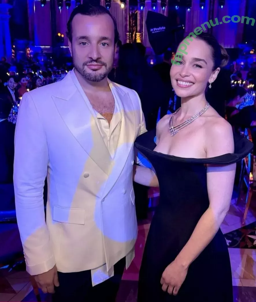 Emilia Clarke nude photo #1657 (clarkeyxo / emilia_clarke / emiliaclarke)