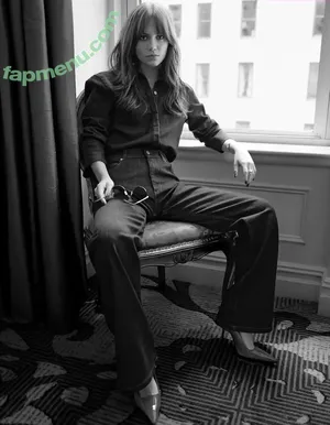 Emilia Jones / emiliajonesy nude photo #0204