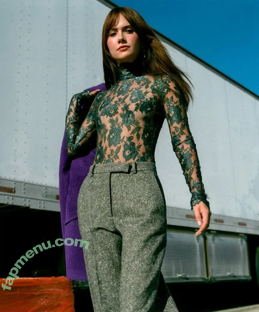 Emilia Jones nude photo #0220 (emiliajonesy)