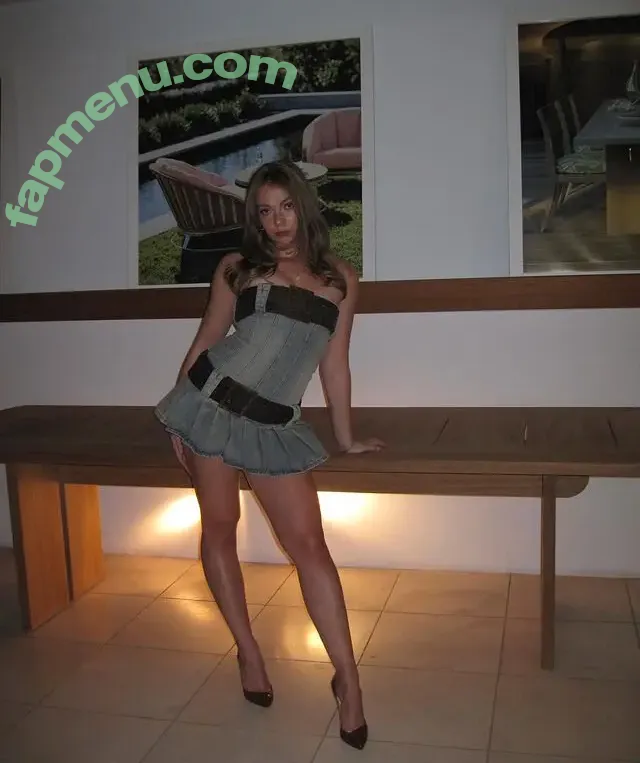 Emilia McCarthy nude photo #0003 (emiliaamccarthy)