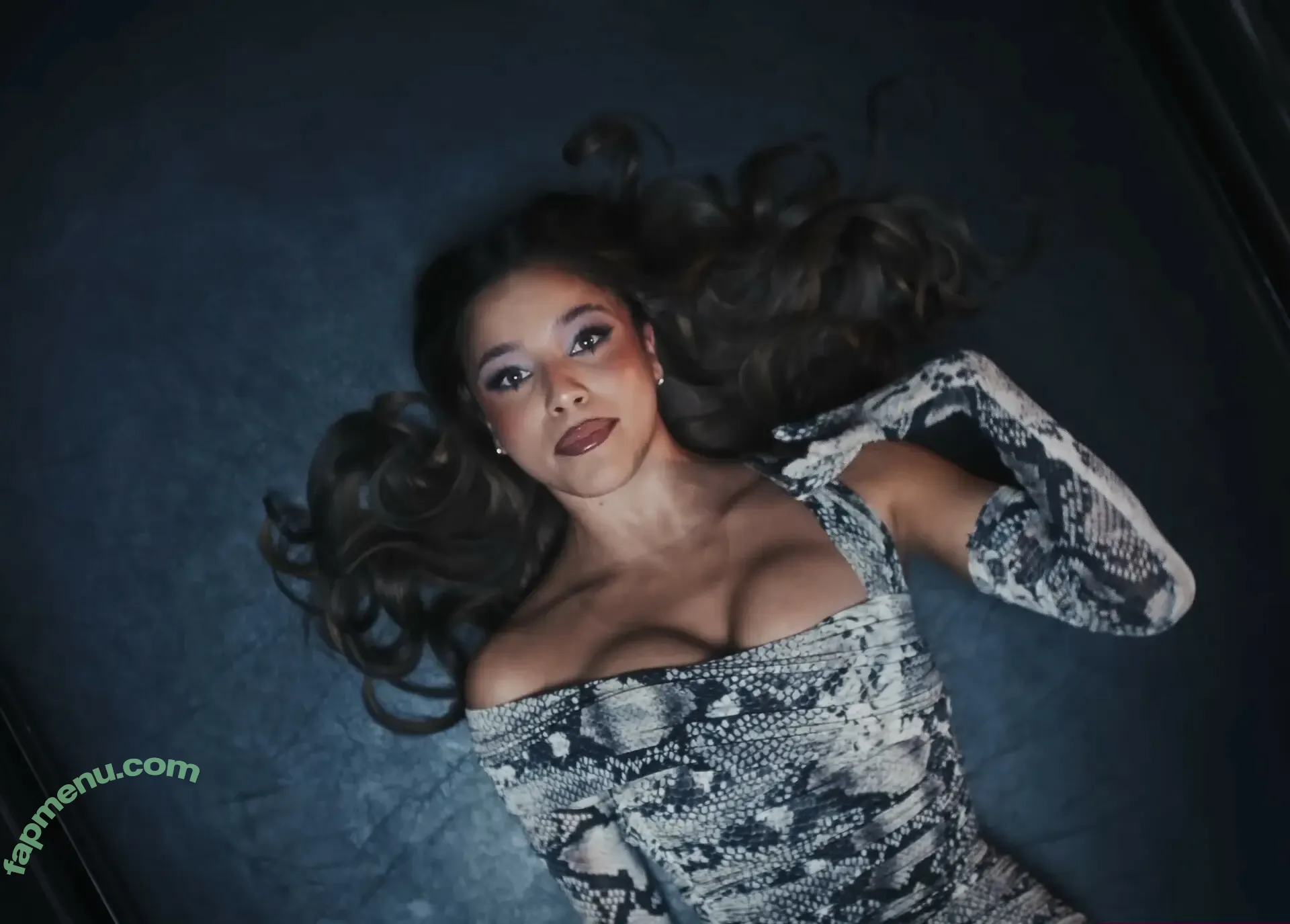 Emilia Mernes nude photo #0171 (emiliamernes / emimernes_)