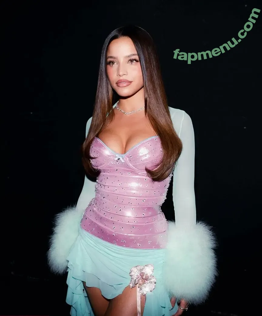 Emilia Mernes nude photo #0355 (emiliamernes / emimernes_)