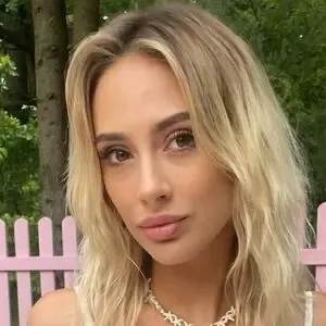 Emilia.rozalia / rossie.em nude photo #0004