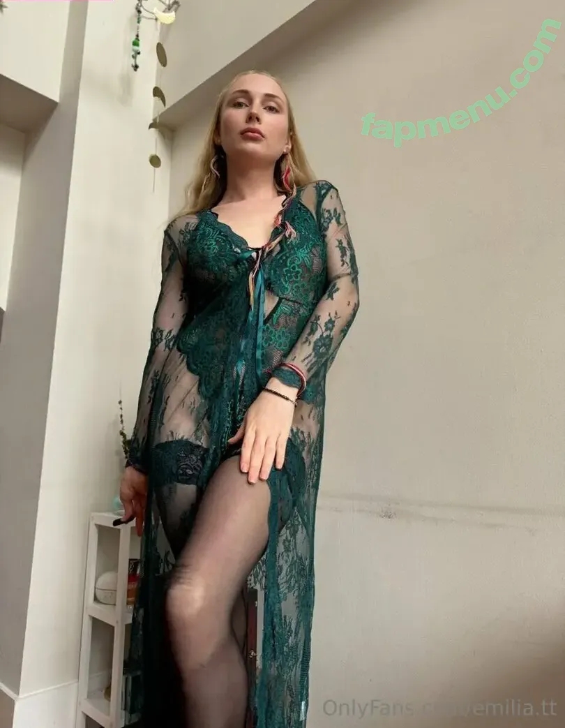 emilia.tt nude photo #0003 (emiliaa.tt)