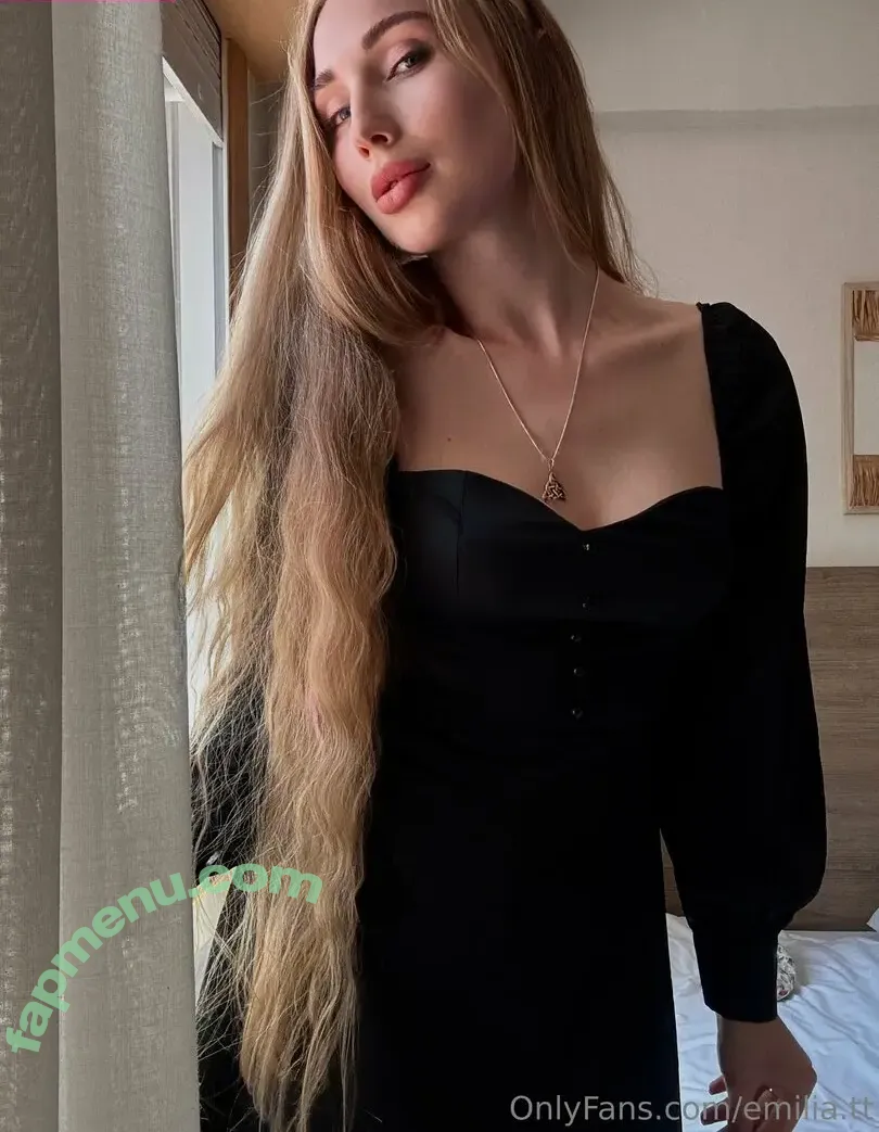 emilia.tt nude photo #0115 (emiliaa.tt)