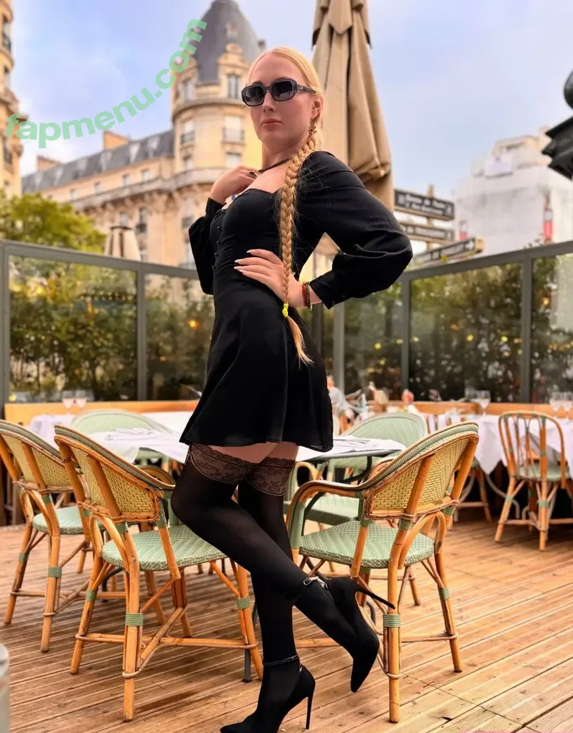 emilia.tt nude photo #0132 (emiliaa.tt)