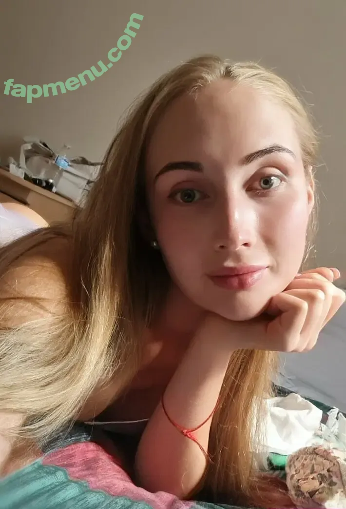 emilia.tt nude photo #0210 (emiliaa.tt)