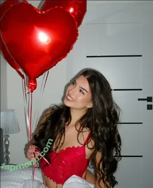 Emilia Wegrzynek / emila.17x / emila.17xx nude photo #0004