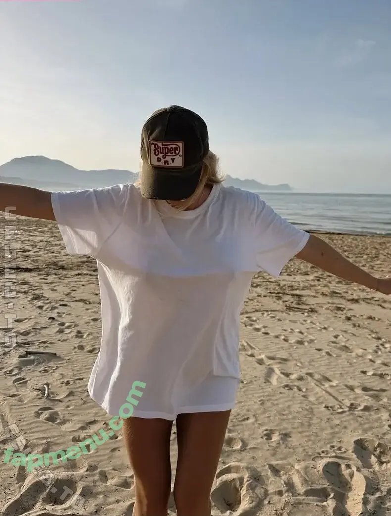 Emilia_wue nude photo #0292 (Emilia_wue)