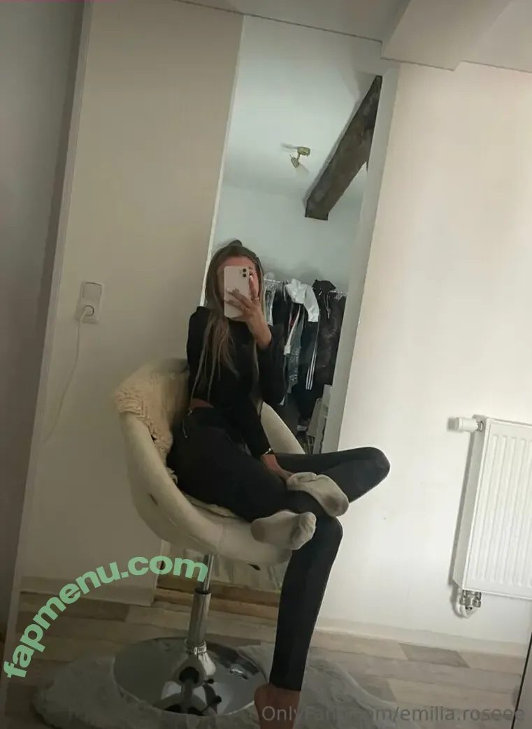 emiliaaa.rose nude photo #0097 (emilia.roseee)