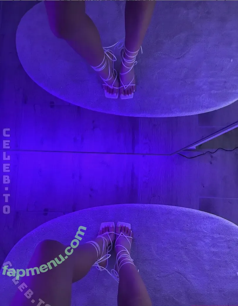 emiliaaa.rose nude photo #0109 (emilia.roseee)