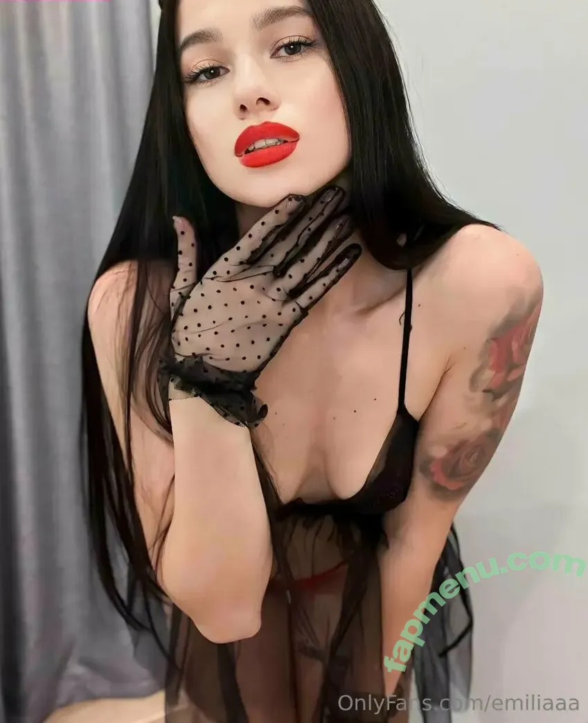 EmiliAAA nude photo #0037 (EmiliAAA)