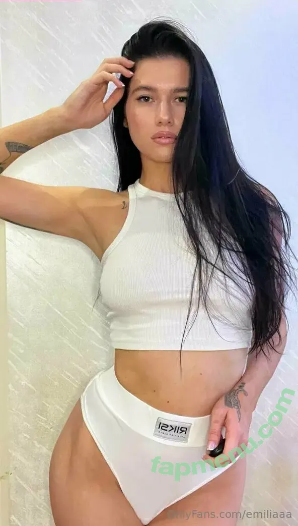 EmiliAAA nude photo #0038 (EmiliAAA)