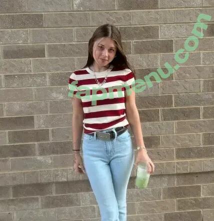 emiliabrookss nude photo #0076 (emiliaabrookss / emiliagivessweets / justemilia)