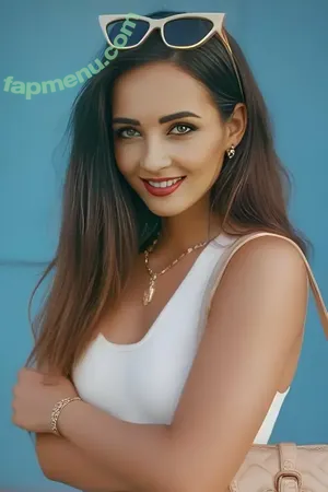 emilialiston1 / emili_aliston nude photo #0003