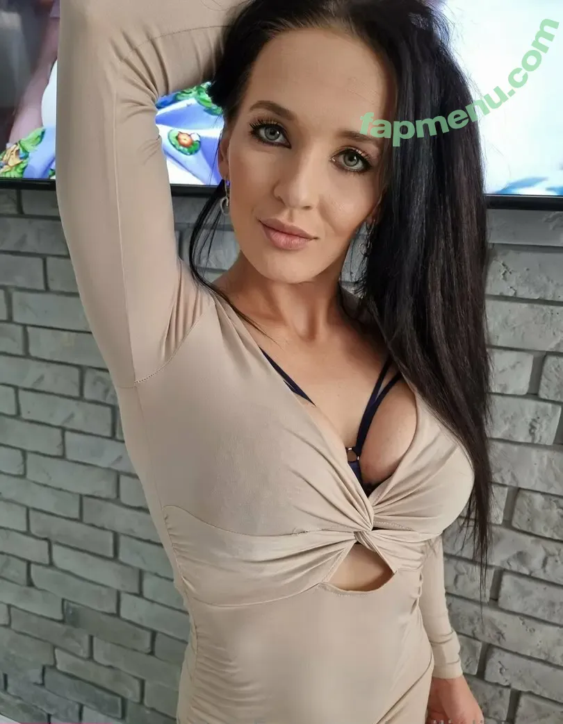 emilialiston1 nude photo #0025 (emili_aliston)