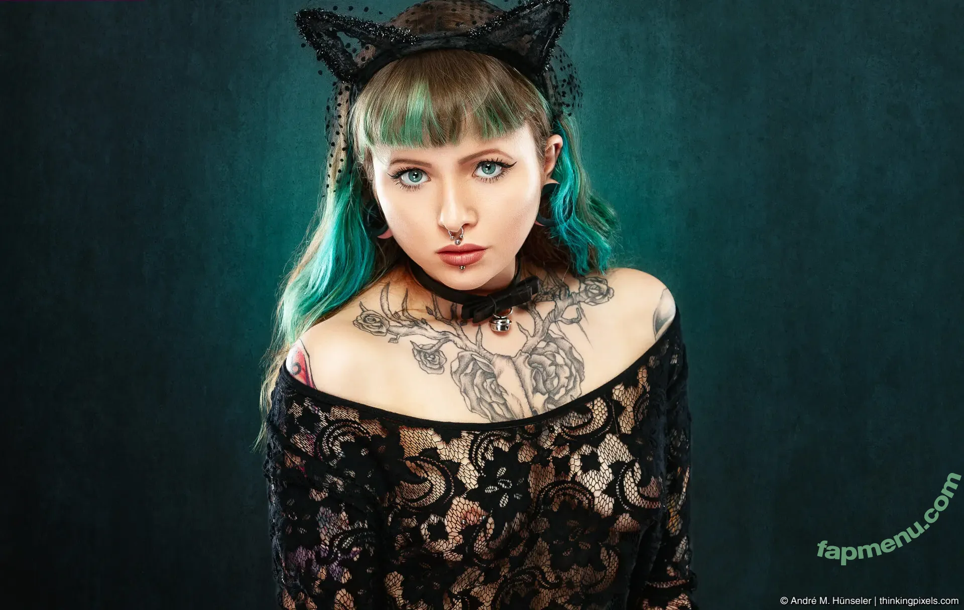 Emilialoraine nude photo #0004 (Emilialoraine)